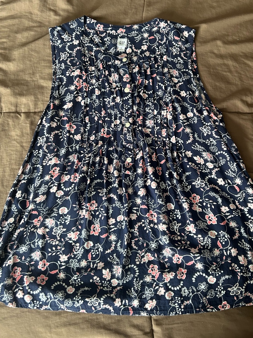 GAP Navy Pink Floral Button-Front Sleeveless Top - Size Medium